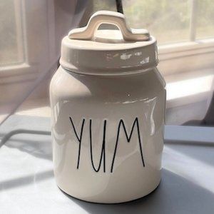 Rae Dunn YUM canister (NWT)